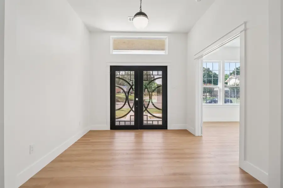 1810 Kynette Drive, Euless, TX 76040 - Image #3