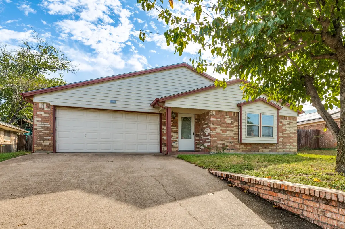 1926 Creek Wood Circle, Irving, TX 75060 - Image #1