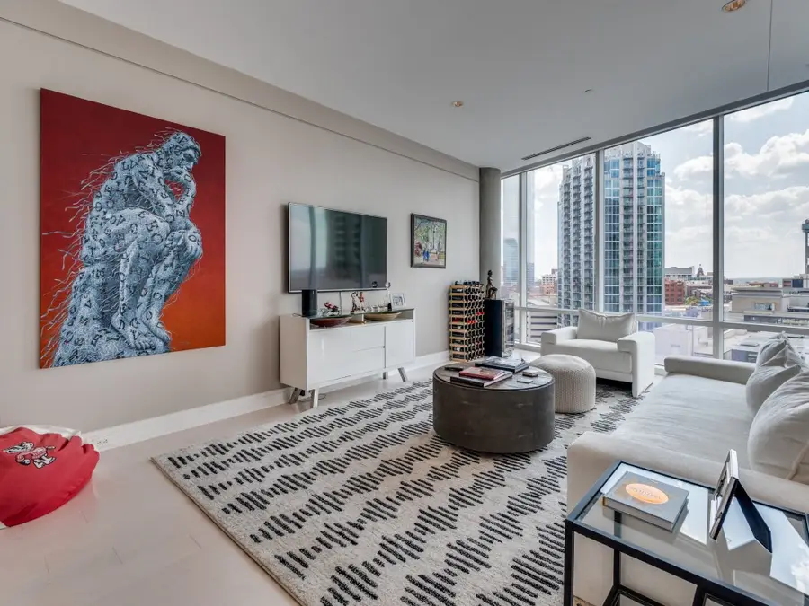 2408 Victory Park Lane #933, Dallas, TX 75219 - Image #3