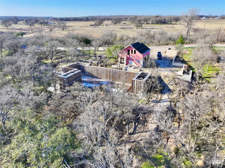 229 W Bluff Lane, Millsap, TX 76066 - #2
