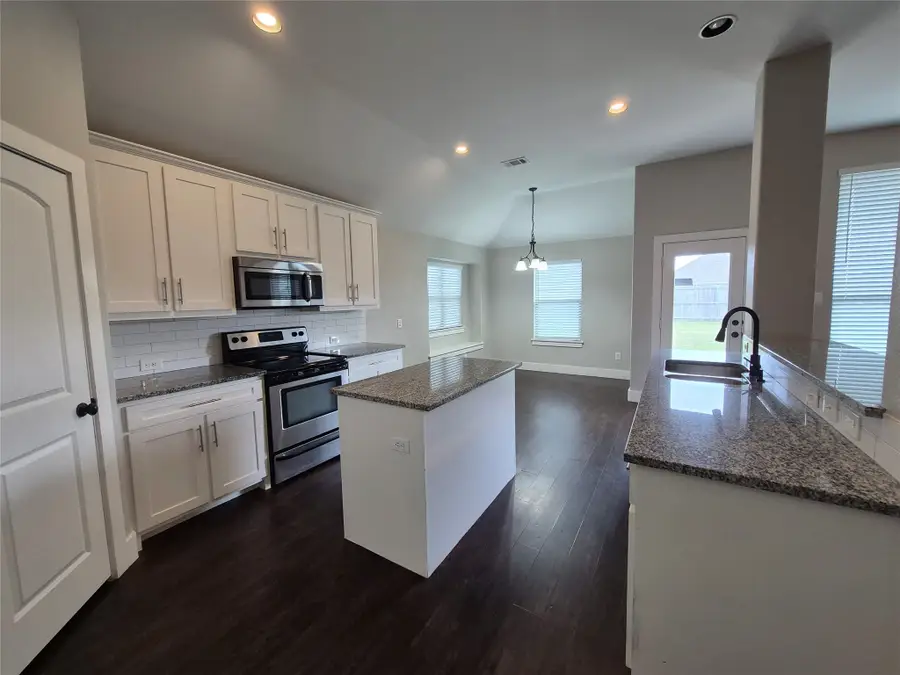 11607 Michele Drive, Greenville, TX 75402 - Image #3