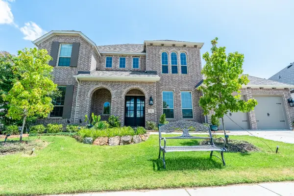 1712 Hanoverian Lane, Aubrey, TX 76227