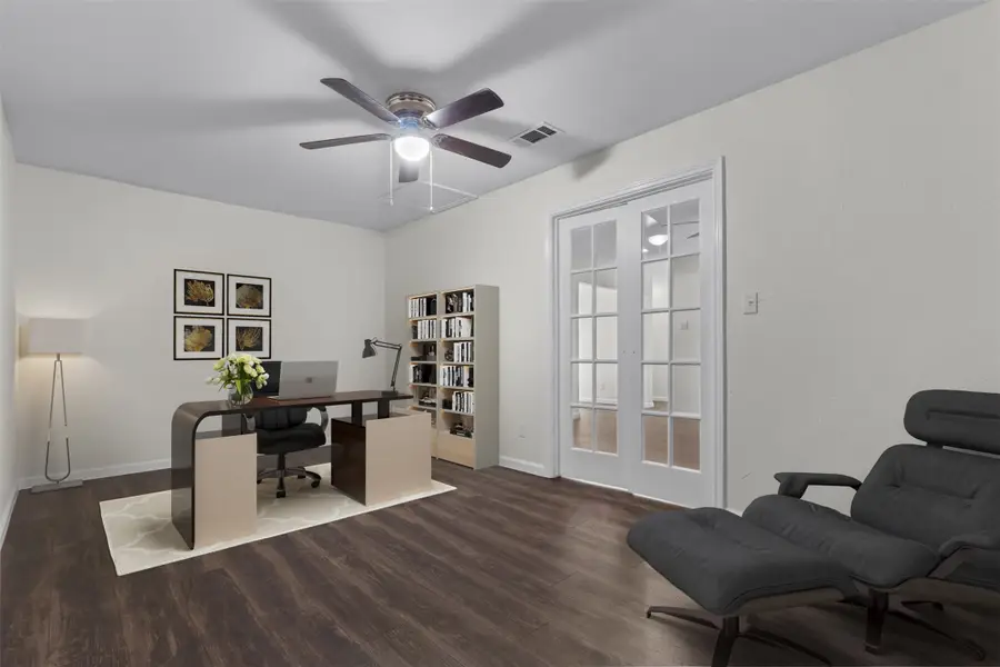 910 Waikiki Drive, Garland, TX 75043 - Image #2