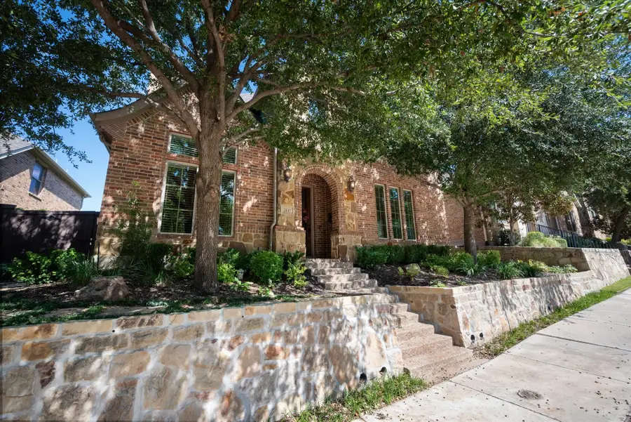 2645 Hundred Knights Drive, Lewisville, TX 75056 - Image #2