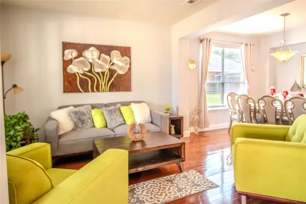 1013 Lilac Lane, DeSoto, TX 75115