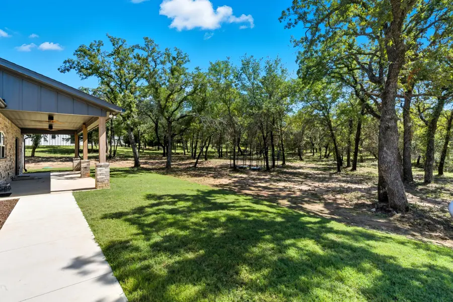 245 Creek Crossing Street, Alvord, TX 76225 - Image #2