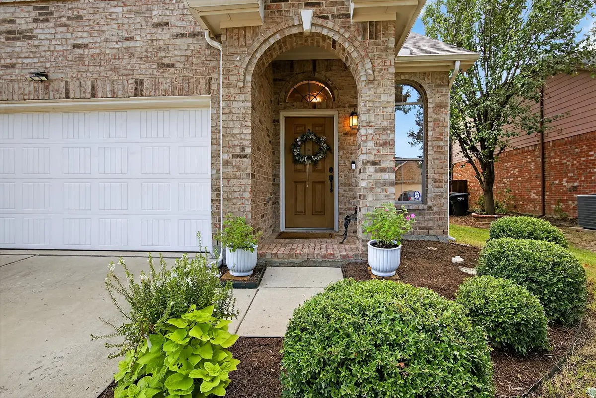 12116 Walden Wood Drive, Fort Worth, TX 76244 - Image #1