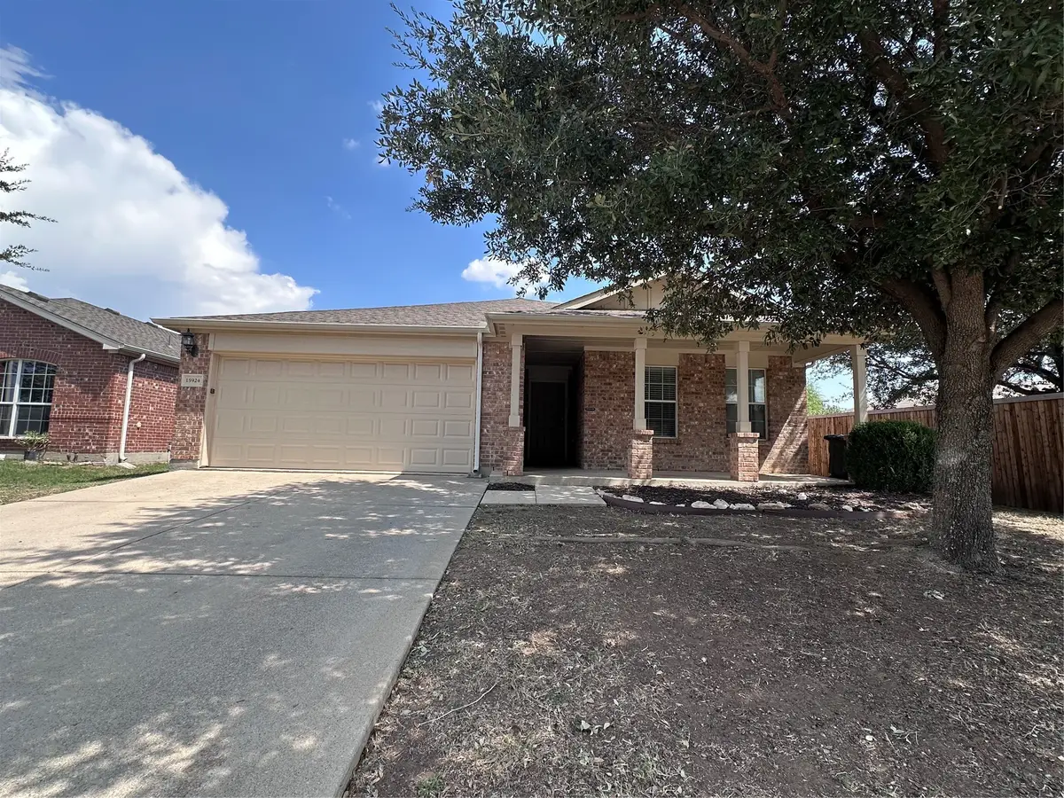 15924 Avenel Way, Fort Worth, TX 76177 - Image #1