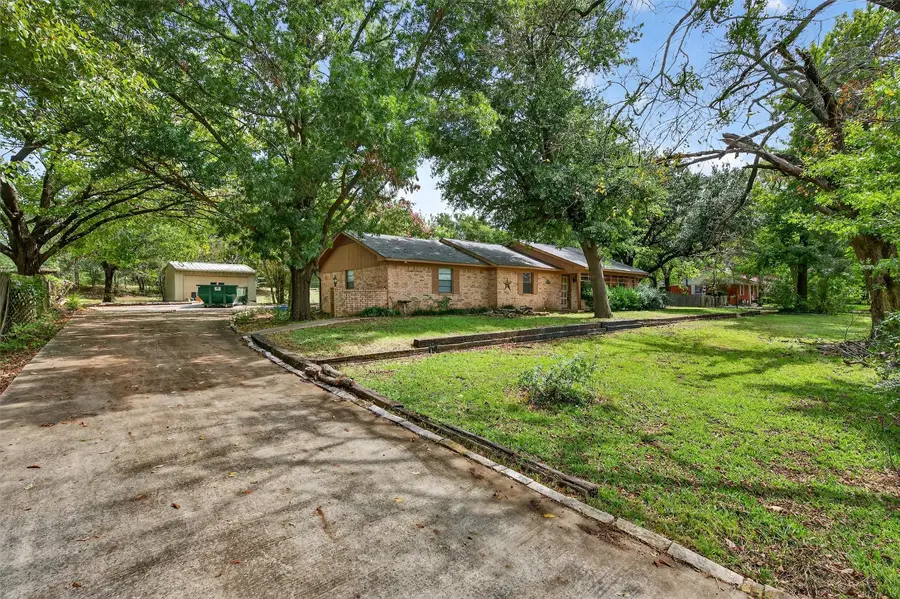 486 Cleve Cole Road, Denison, TX 75021 - Image #2