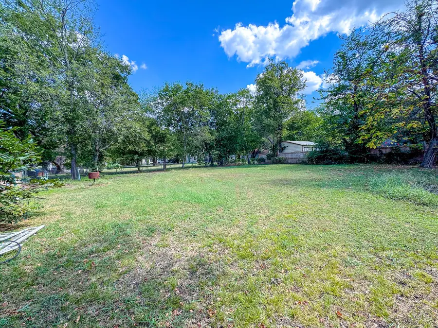 609 NW 5th Street, Kerens, TX 75144 - Image #2