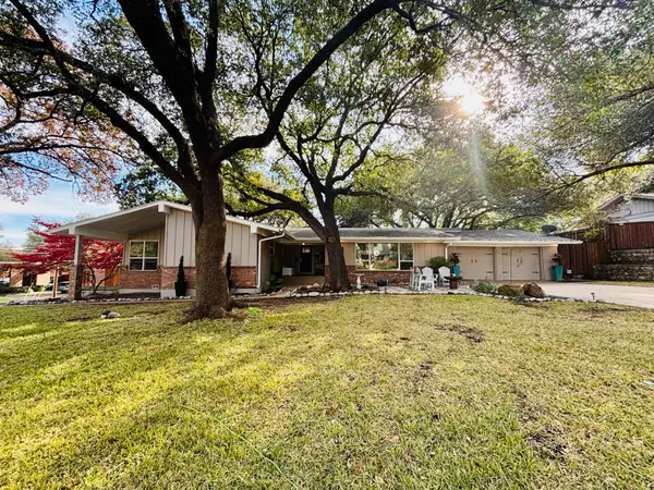 4236 Shannon Drive, Fort Worth, TX 76116