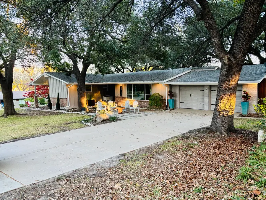 4236 Shannon Drive, Fort Worth, TX 76116 - Image #2