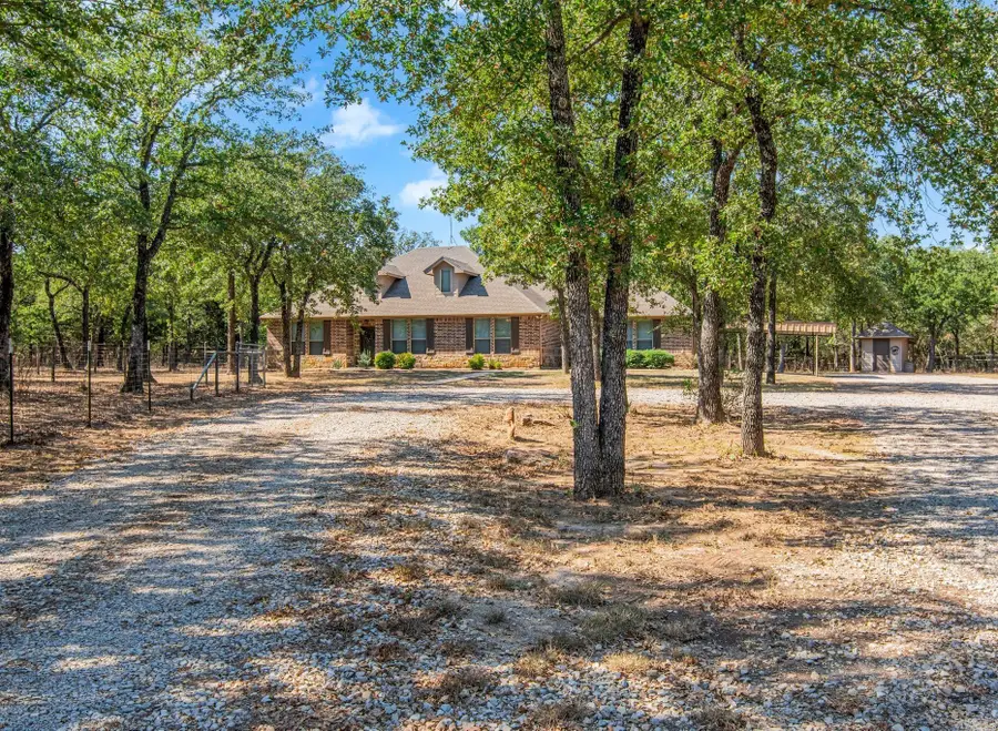 2801 Fm 1816, Bowie, TX 76230 - Image #3