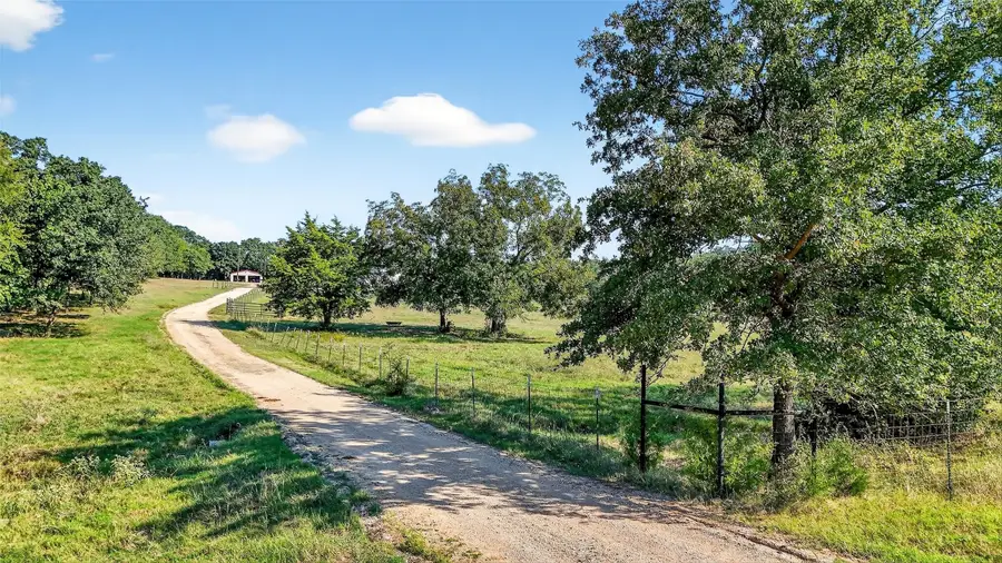 437 County Road 292, Collinsville, TX 76233 - Image #3
