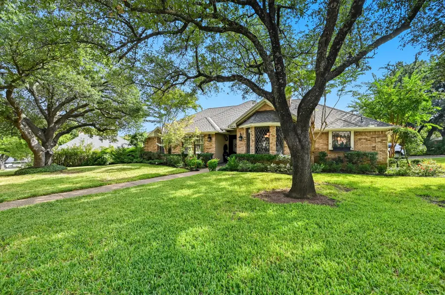 4306 Essex Court, Arlington, TX 76016 - Image #2