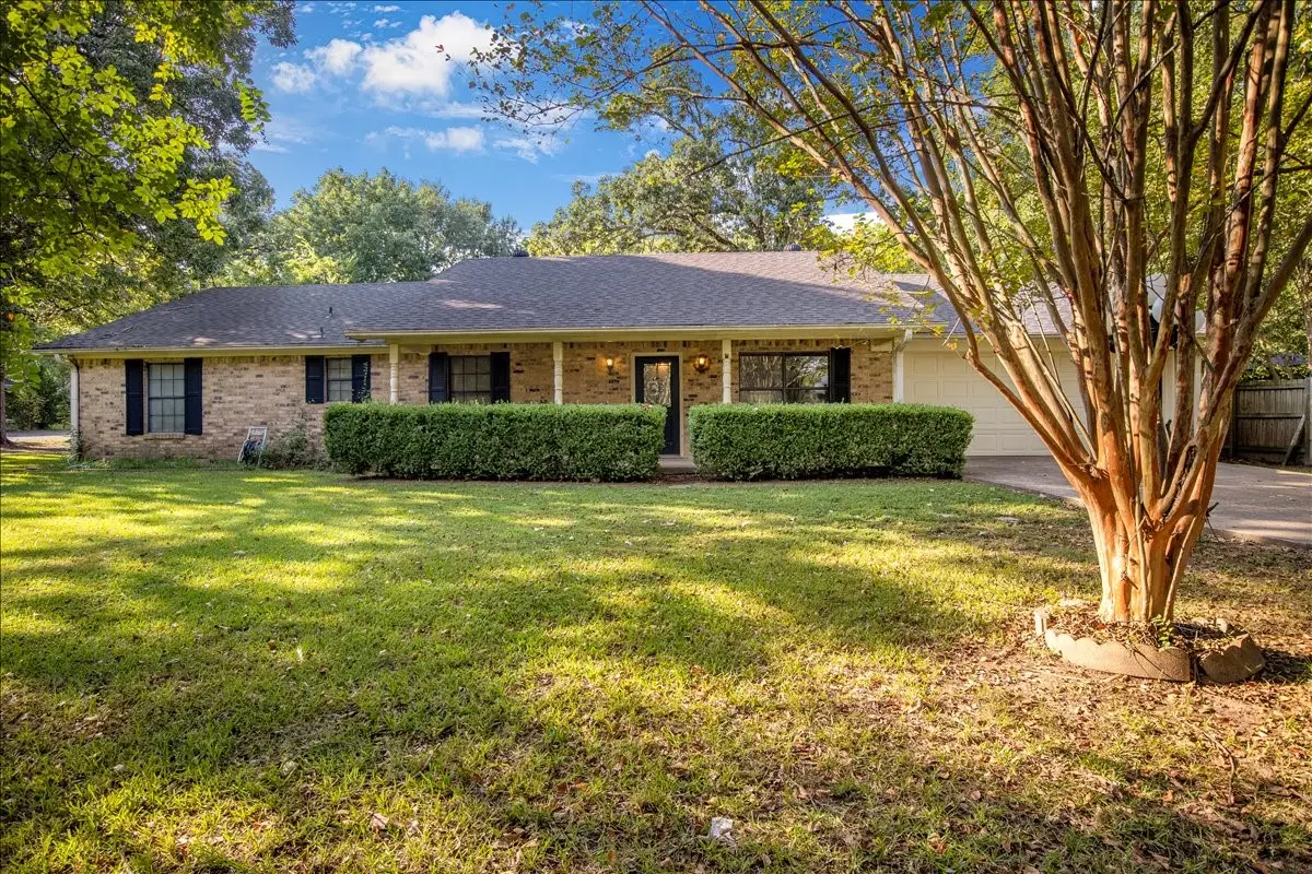 2814 Greenhills Drive, Kilgore, TX 75662 - Image #1