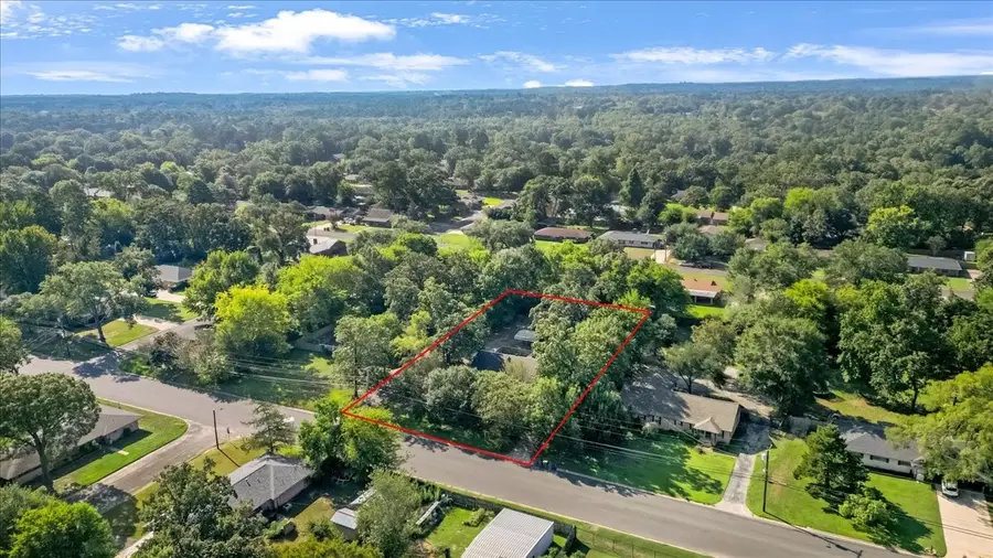 2814 Greenhills Drive, Kilgore, TX 75662 - Image #3