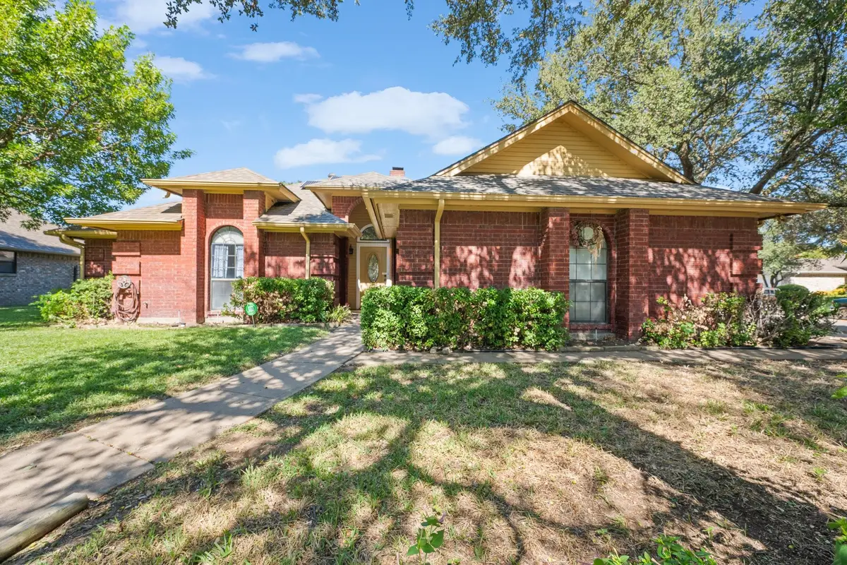 153 Sandlewood Lane, Burleson, TX 76028 - Image #1