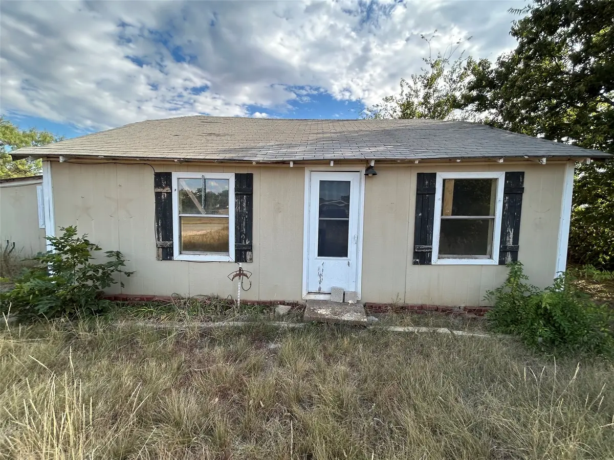 720 Texas Street, Stamford, TX 79533 - Image #1