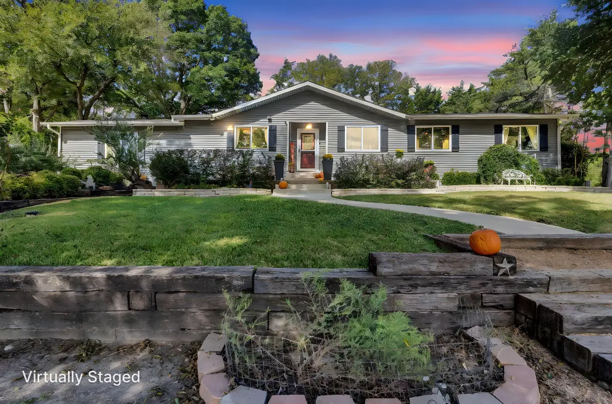 750 Becky Lane, Pecan Hill, TX 75165 - Image #1