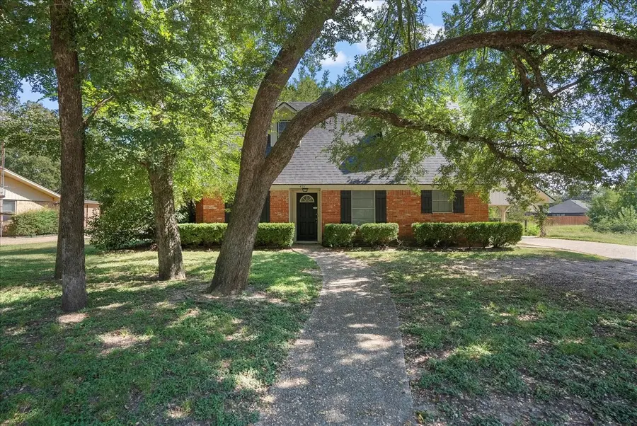 421 Forrest Lane, Corsicana, TX 75110 - Image #2