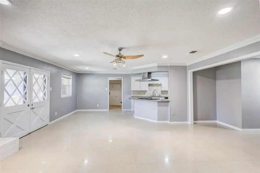 7324 Vanessa Drive, Fort Worth, TX 76112 - Image #3