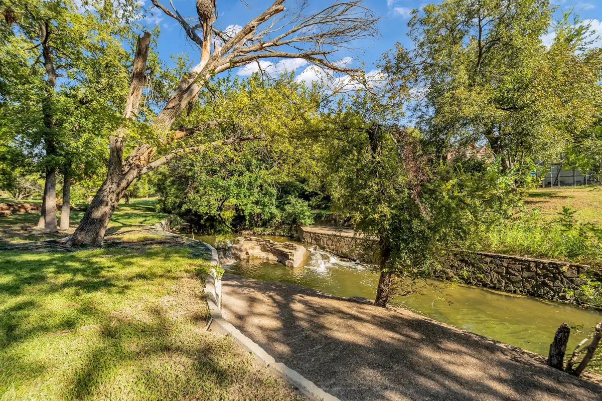 2972 Maydelle Lane, Farmers Branch, TX 75234 - Image #1