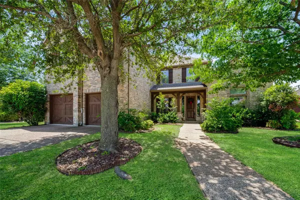 5804 Sterling Drive, Colleyville, TX 76034