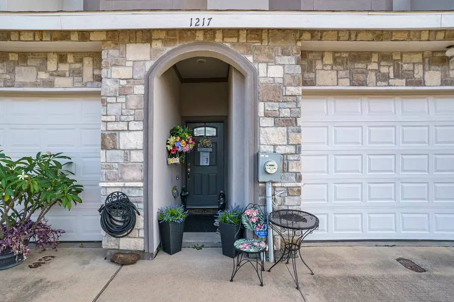 1217 Summerset Lane, Burleson, TX 76028 - Image #2