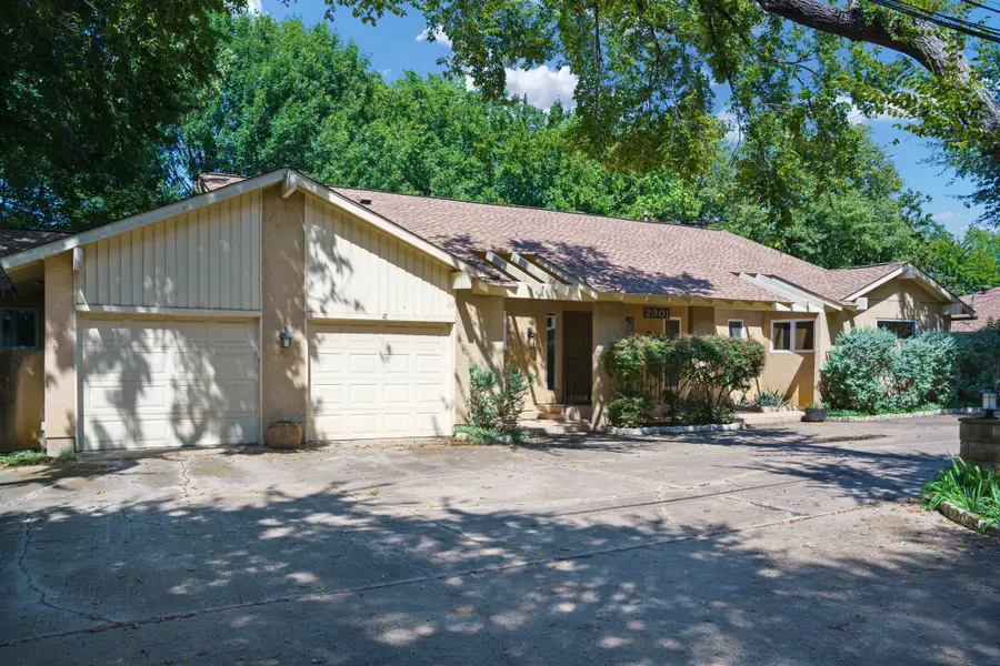 2901 N Sunbeck Circle, Farmers Branch, TX 75234 - Image #2