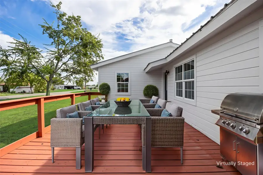 307 S Elm Street, Leonard, TX 75452 - Image #2