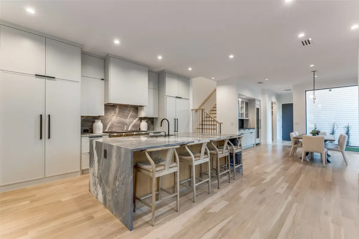 4214 Hawthorne Avenue, Dallas, TX 75219 - Image #1