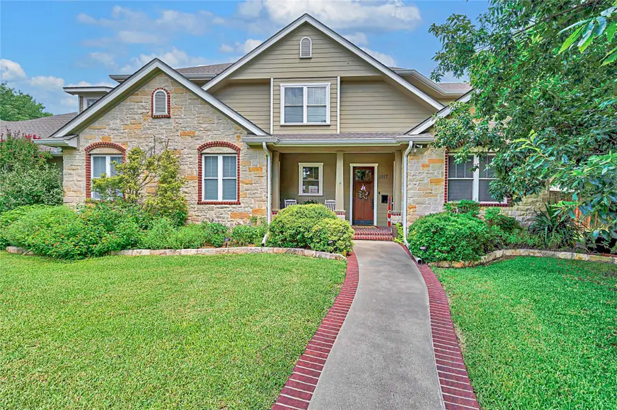 1317 Hackberry Street, Clifton, TX 76634 - Image #2