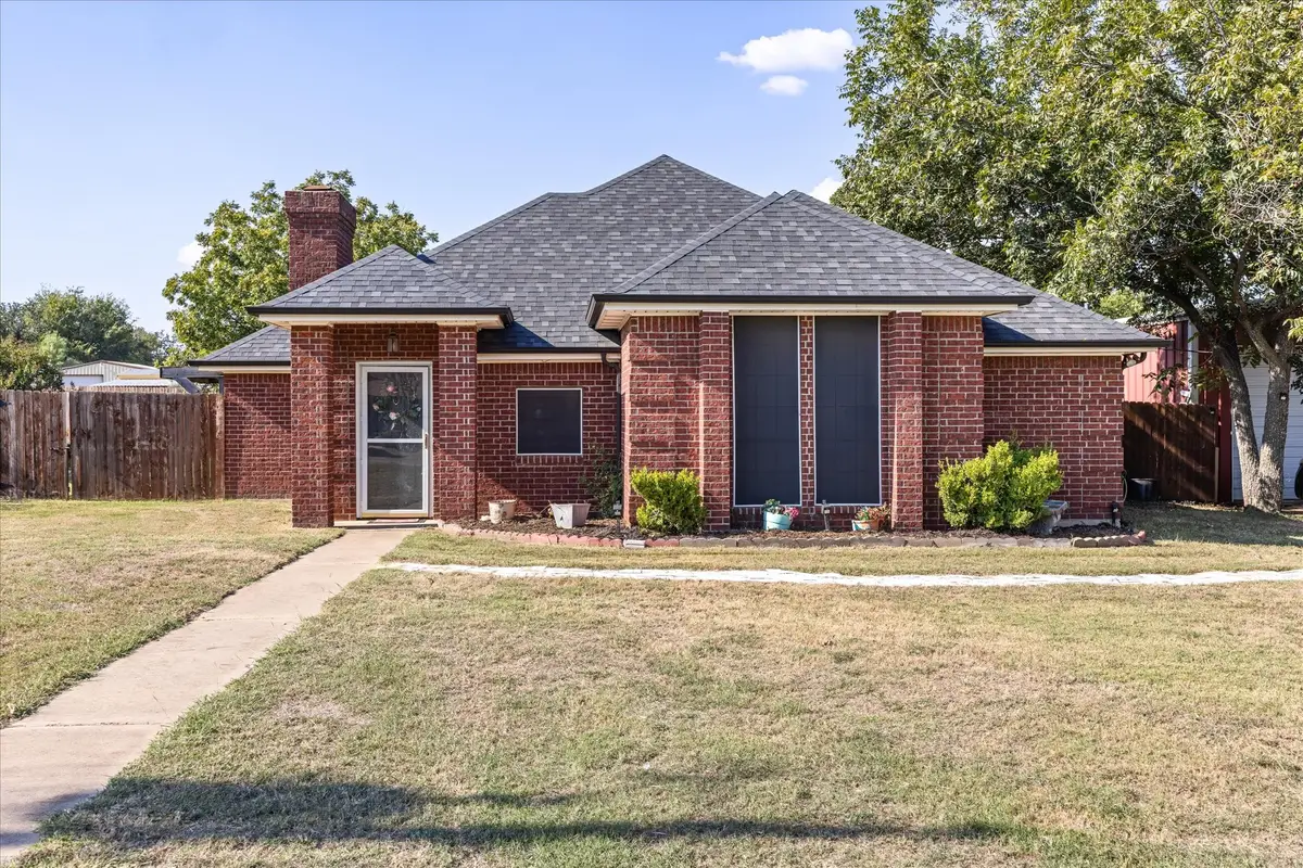 614 Overhill Road, Granbury, TX 76048 - Image #1