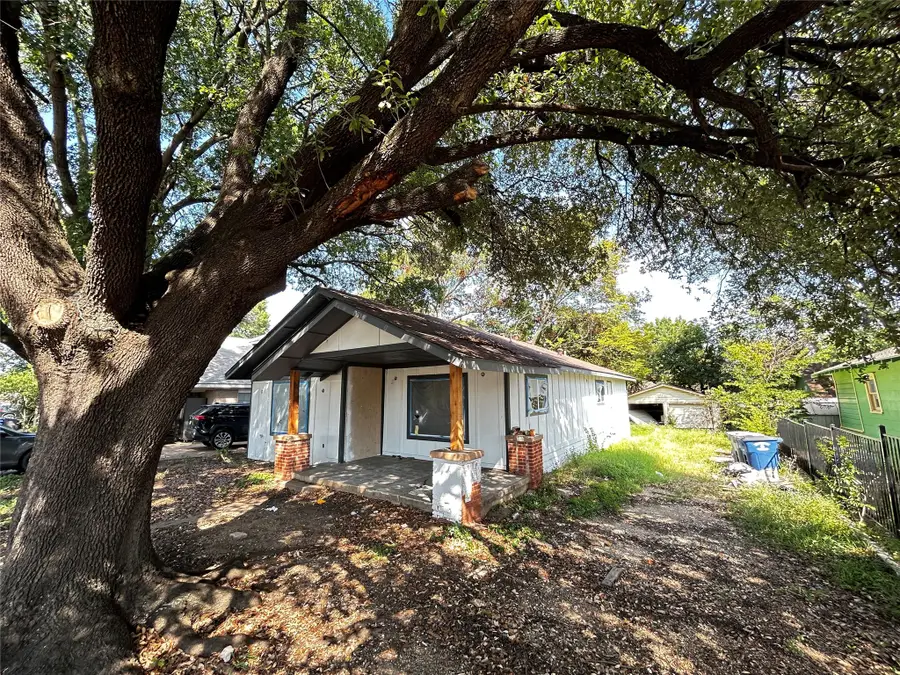 818 Hollywood Avenue, Dallas, TX 75208 - Image #2