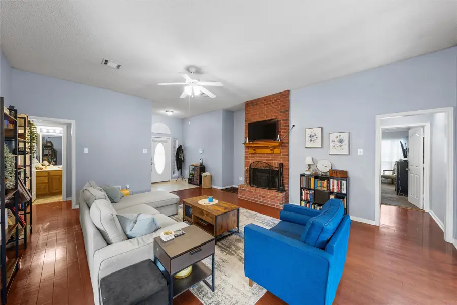 10163 Cougar Ridge Parkway, Waco, TX 76708 - Image #2