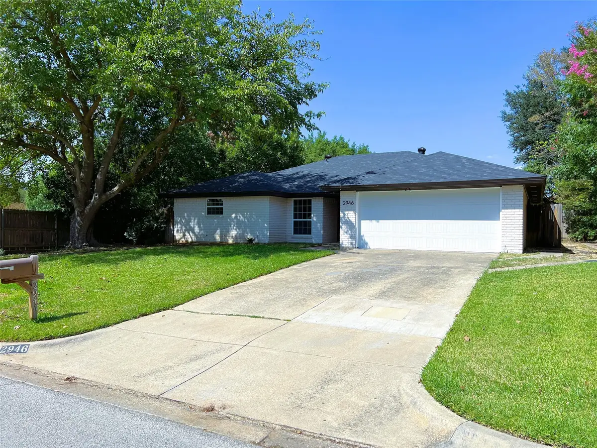 2946 Ridgewood, Grapevine, TX 76051 - Image #1