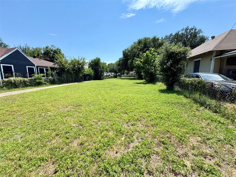 3823 Waldron Avenue, Dallas, TX 75215 - Image #2