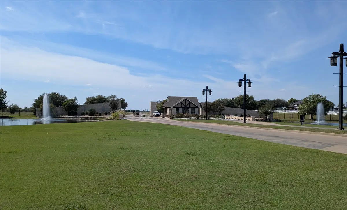 39092 Hidden Glen Court, Whitney, TX 76692 - Image #1