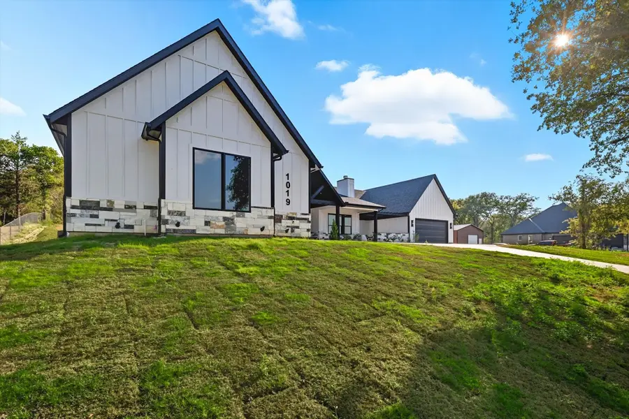 1019 Glenoaks Drive, Weatherford, TX 76088 - Image #3