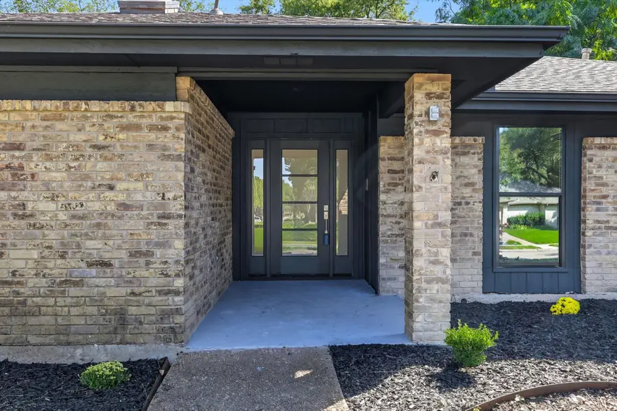 1712 Poinciana Lane, Plano, TX 75075 - Image #2