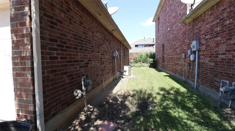 1822 Masters Drive, Desoto, TX 75115 - Image #2