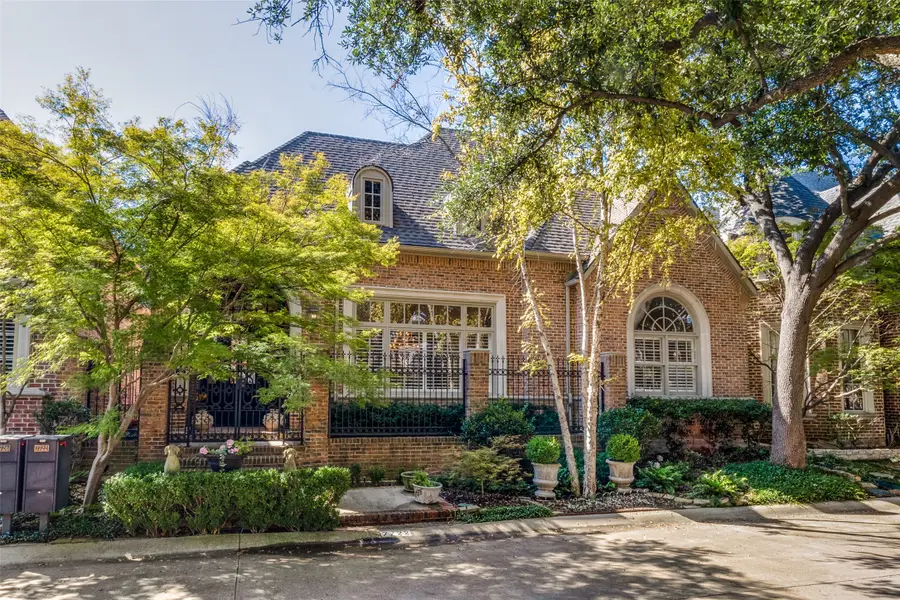 7722 Marquette Street, Dallas, TX 75225 - Image #2