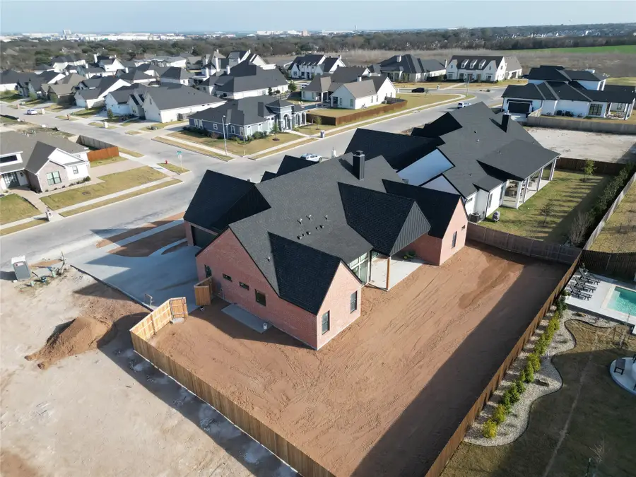 11010 Kings Canyon, Woodway, TX 76712 - Image #2