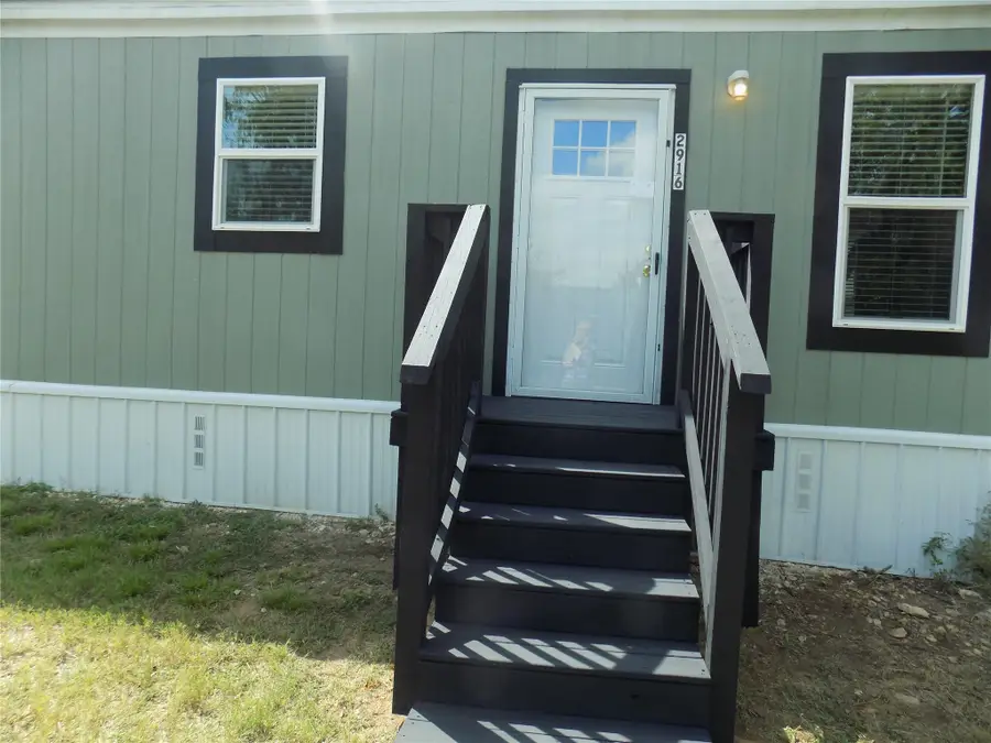 2916 Blackjack Lane, Granbury, TX 76048 - Image #2