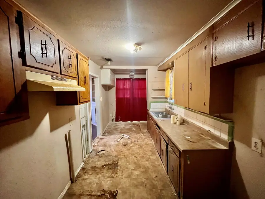 1827 Dolphine Street, Shreveport, LA 71109 - Image #3