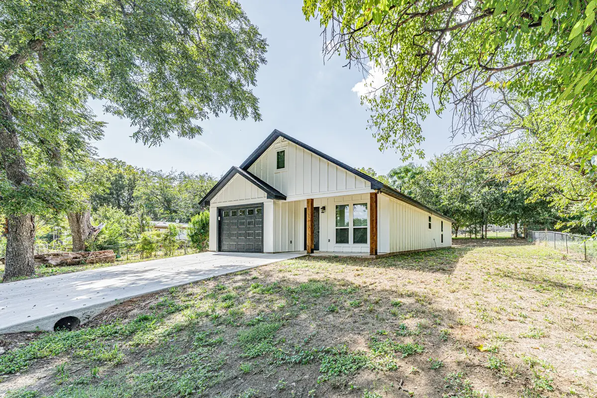 3712 Oak Meadow Street, Granbury, TX 76048 - Image #1