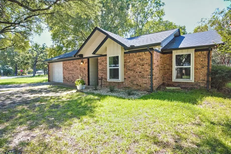 718 Southoak Drive, Athens, TX 75751 - Image #2