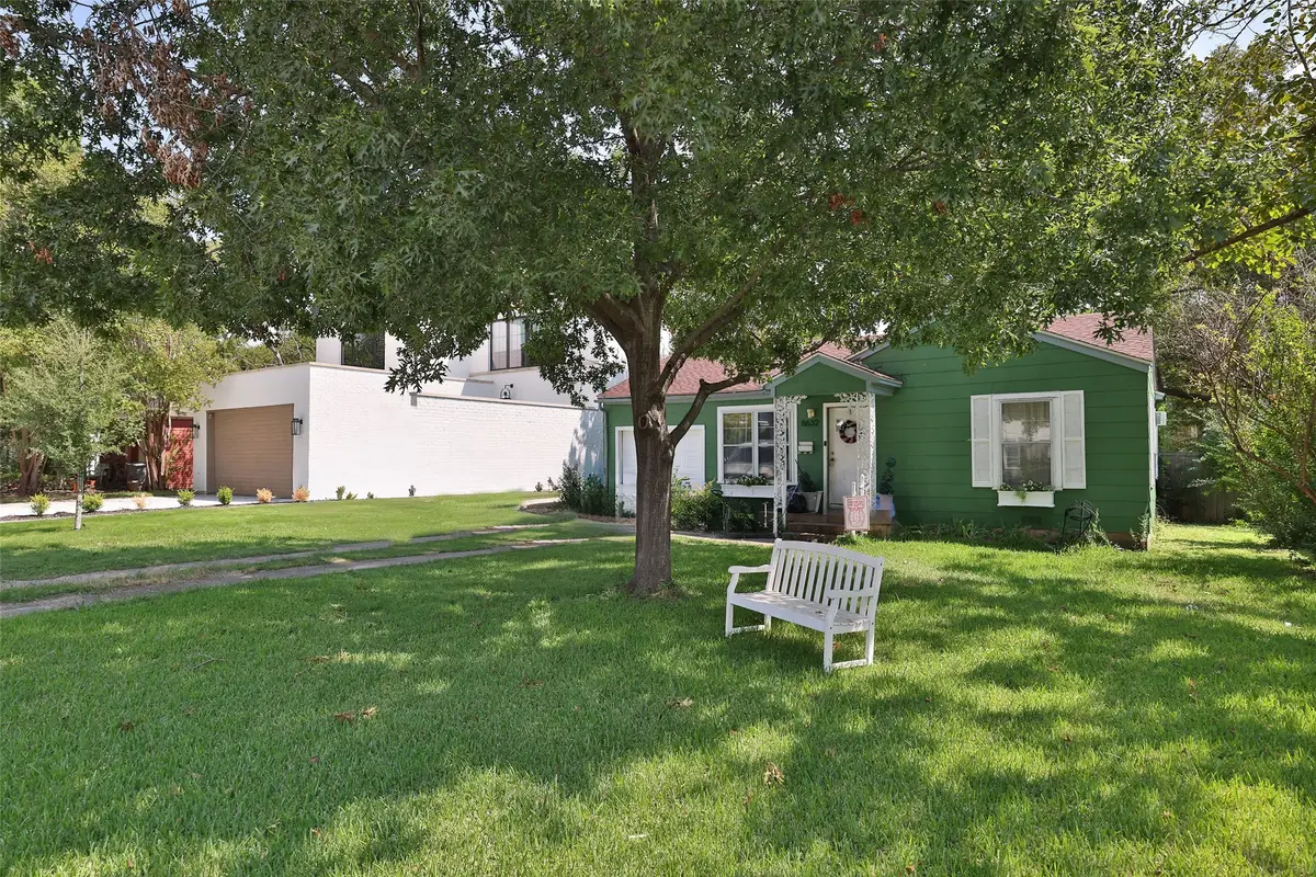 8632 Redondo Drive, Dallas, TX 75218 - Image #1