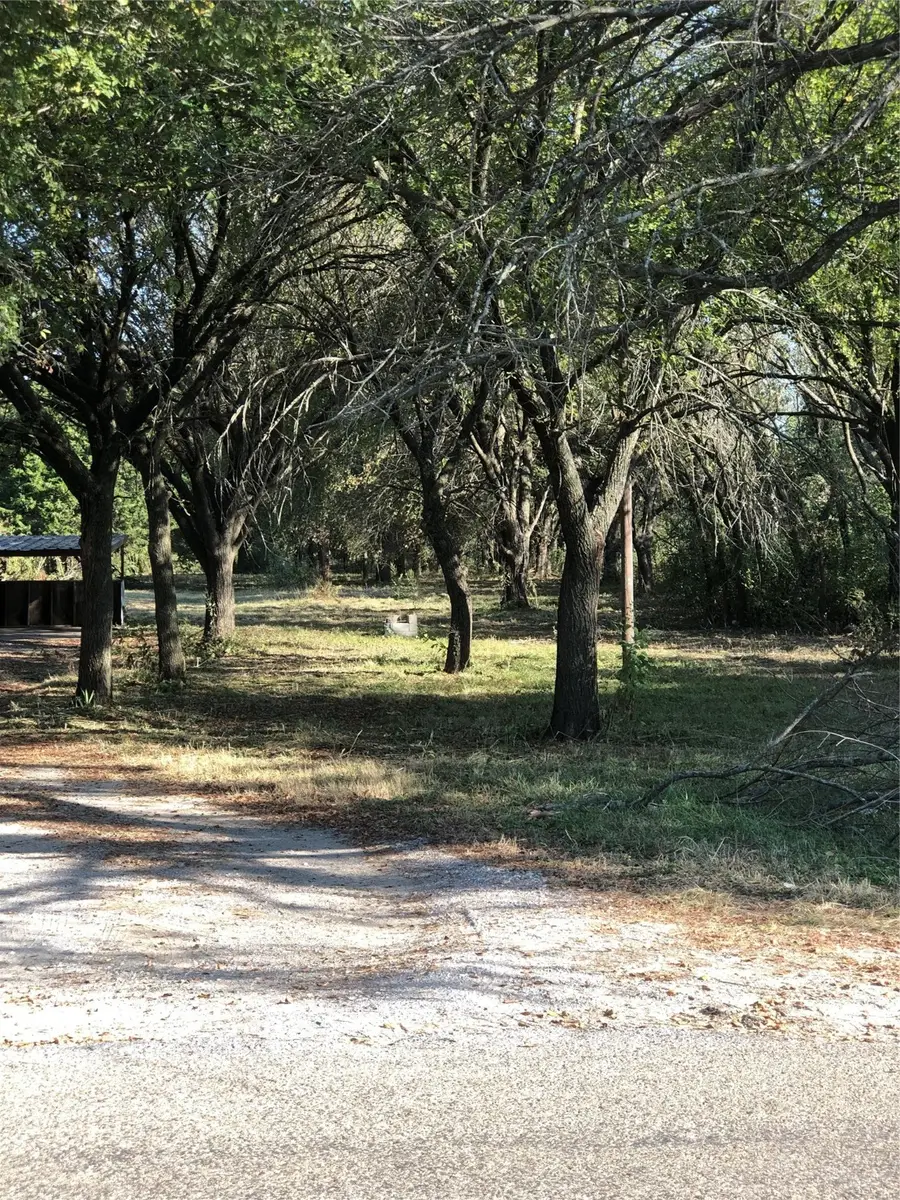 1015 County Road 701, Cleburne, TX 76031 - Image #3